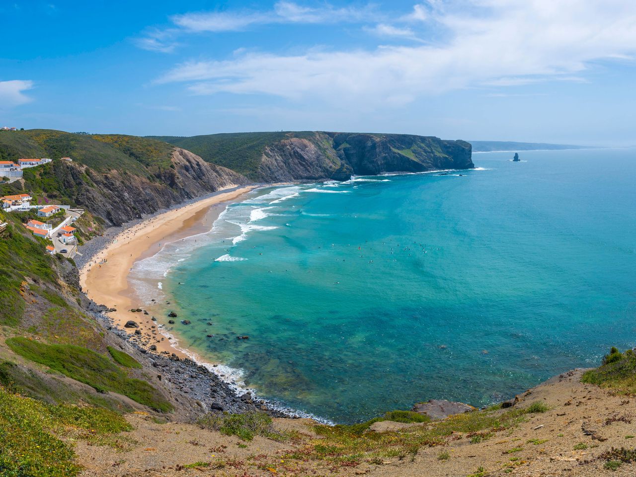 Blick auf die Praia da Arrifana, Algarve