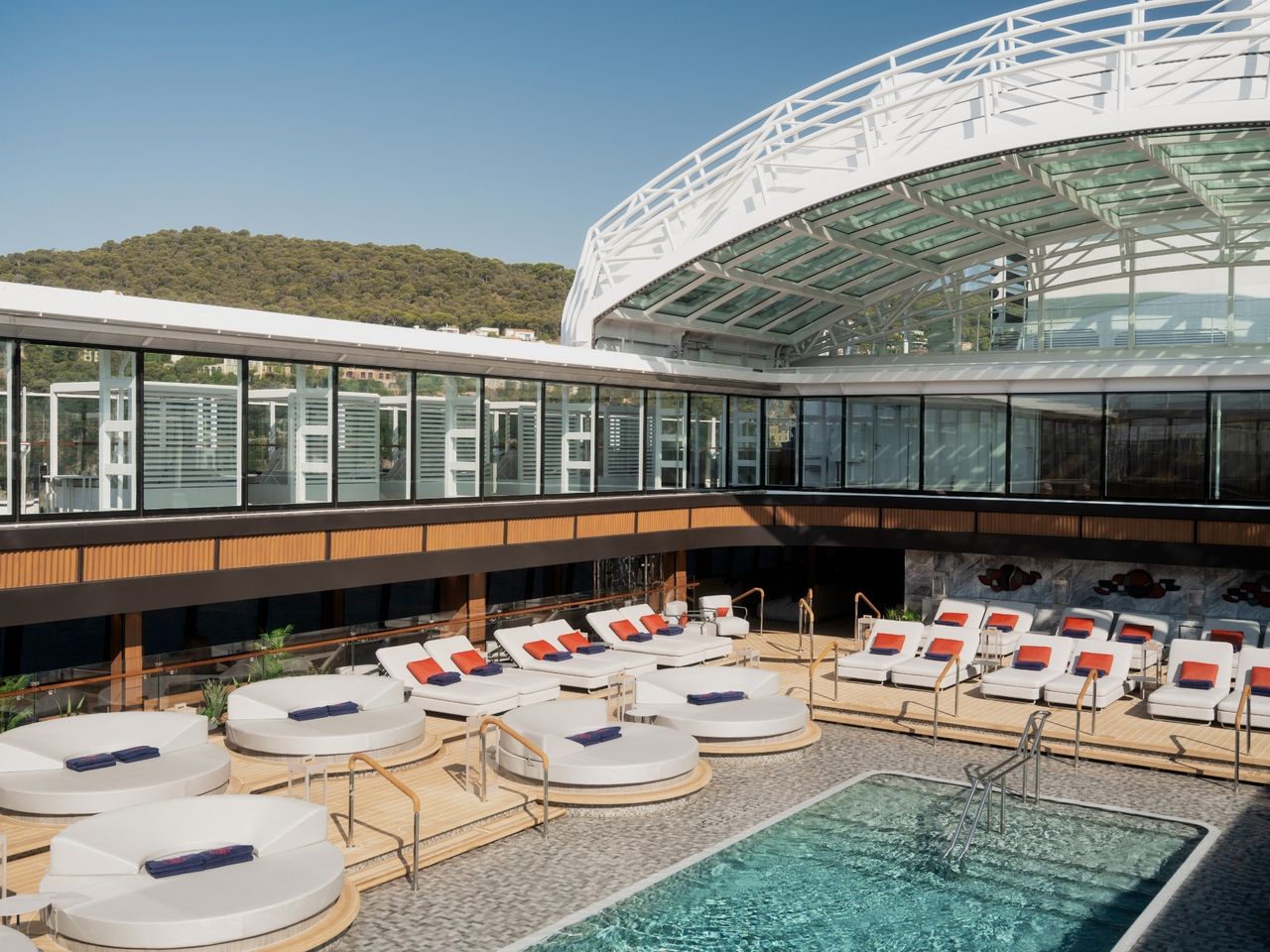 Explora 3 Conservatory Pool