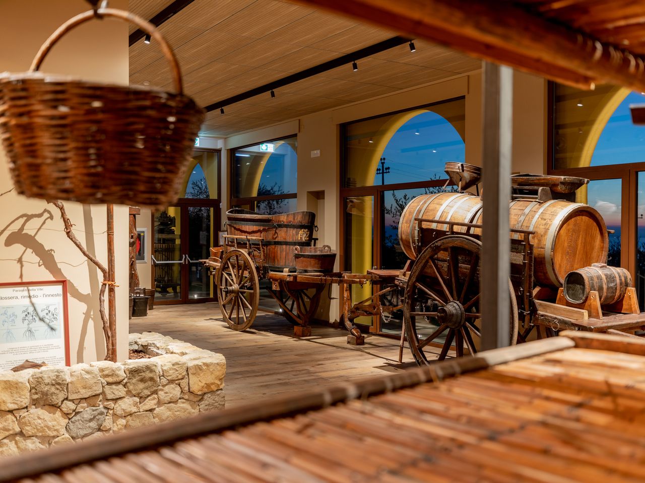 Weinmuseum der Weinkellerei Cantina Fratelli Zeni