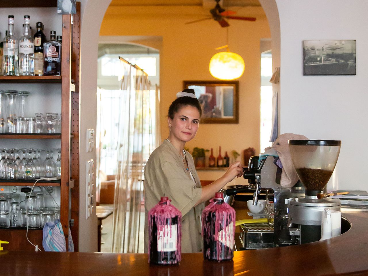 Bar Cantona