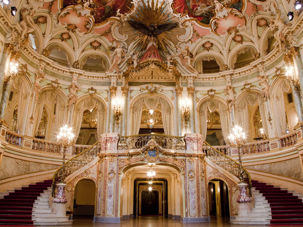 Hessisches-Staatstheater