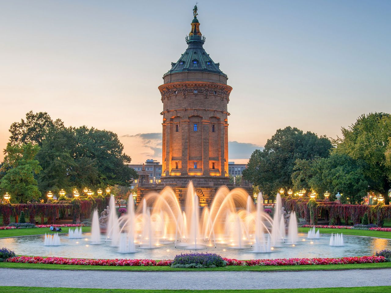 Wasserturm und Fontäne, Friedrichsplatz Mannheim