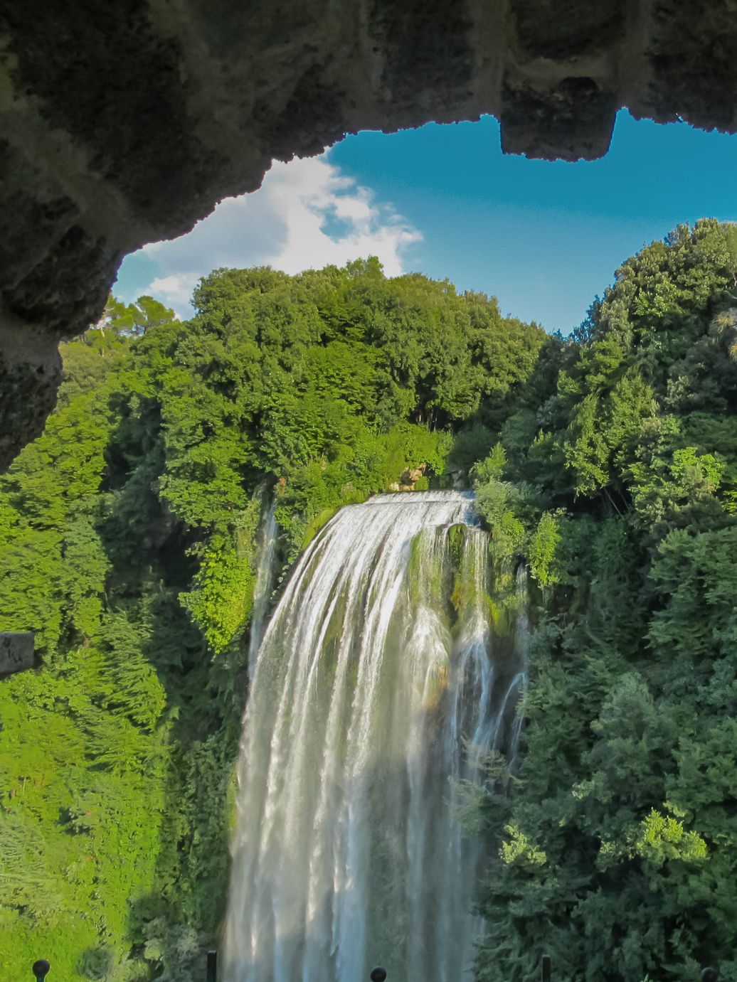 Blick auf die Wasserf&auml;lle Cascata delle Marmore in Umbrien, Italien
