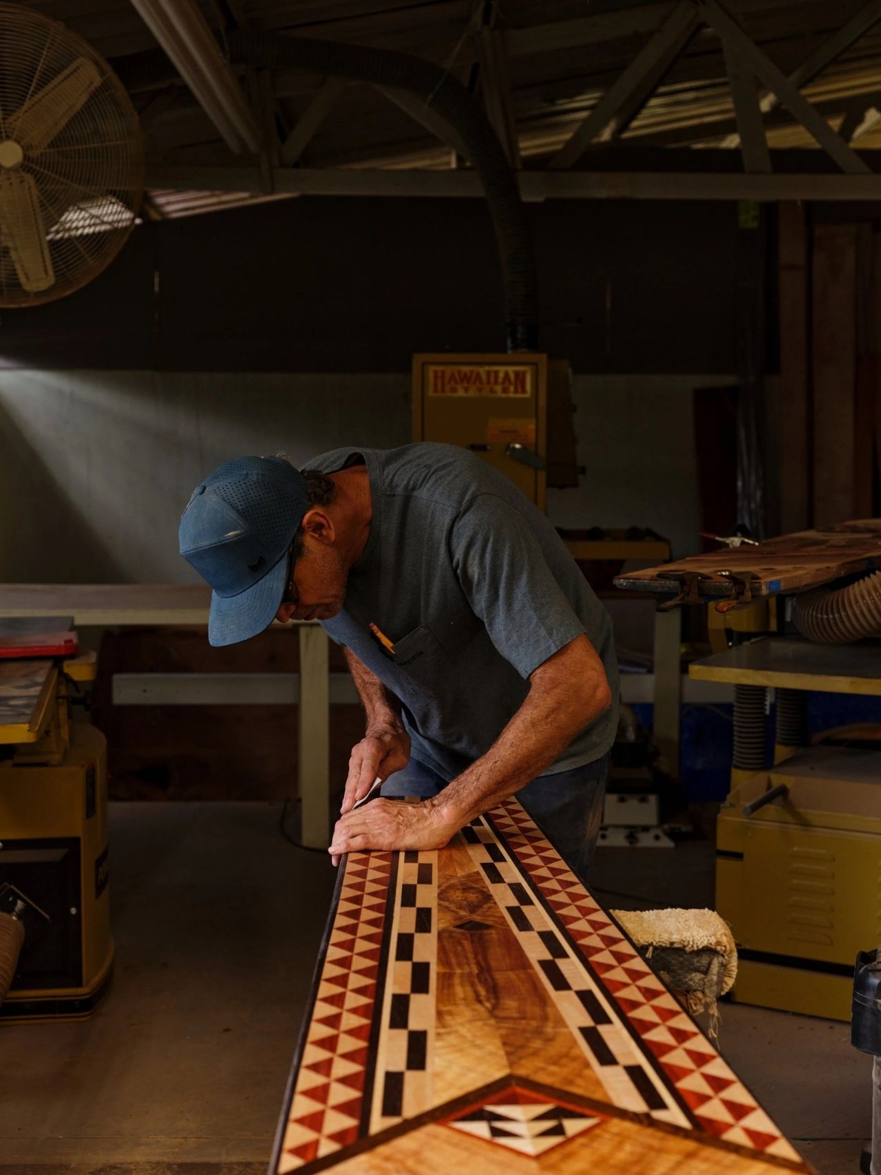 Der hawaiianische K&uuml;nstler Leleo Kinimaka