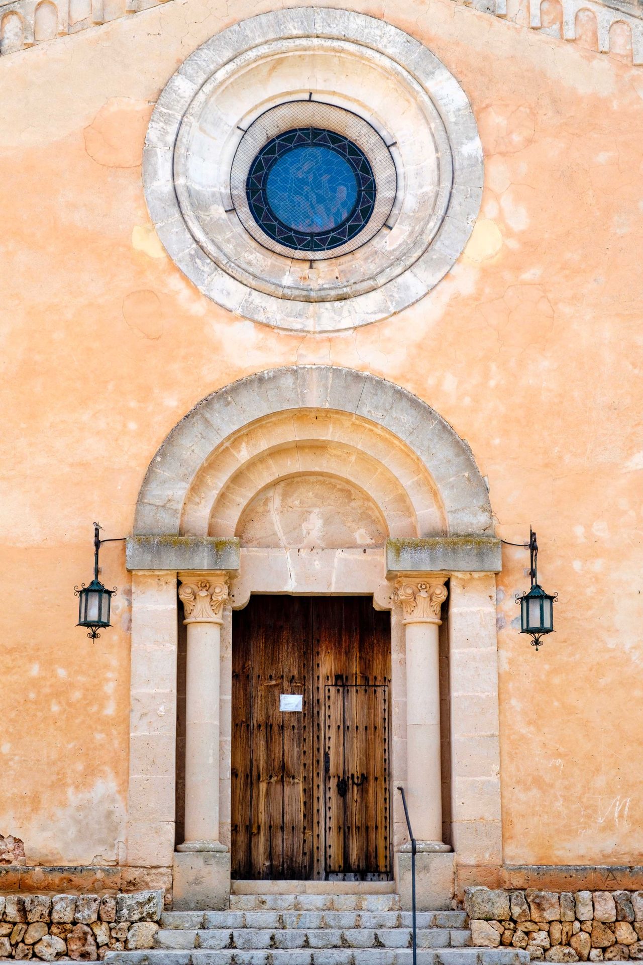 Eingang der Esgl&eacute;sia de Ruberts, Mallorca