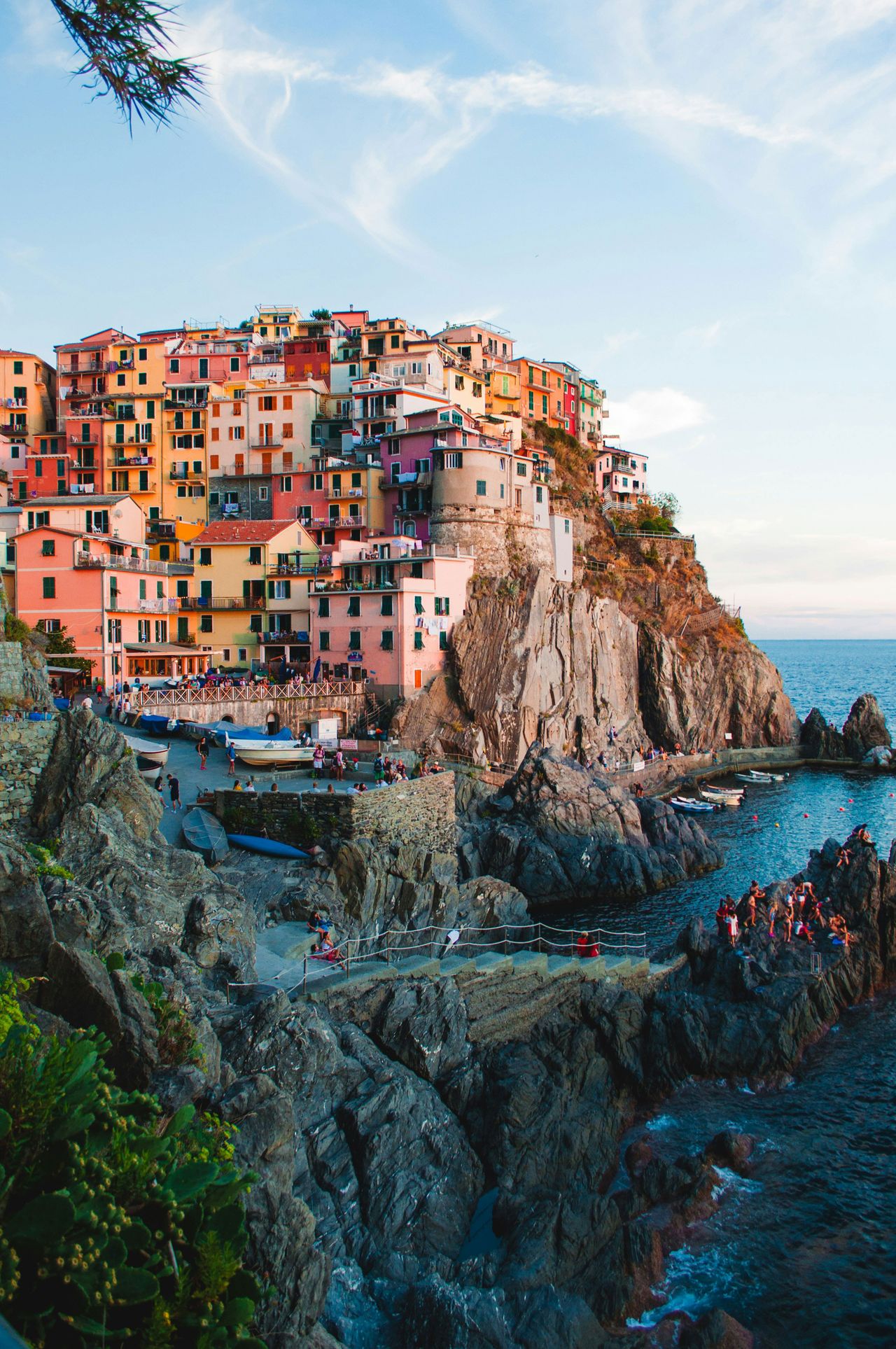 Blick auf ein Dorf der Cinque Terre