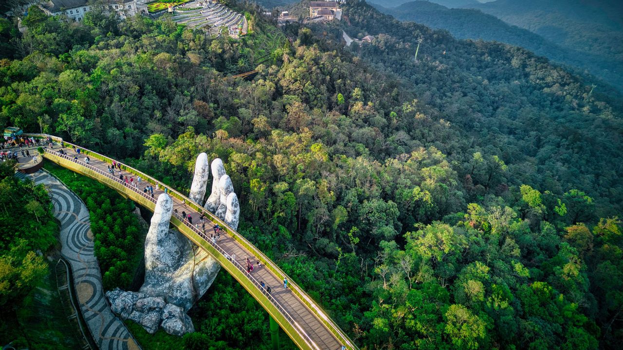 Golden Bridge in Vietnam von oben
