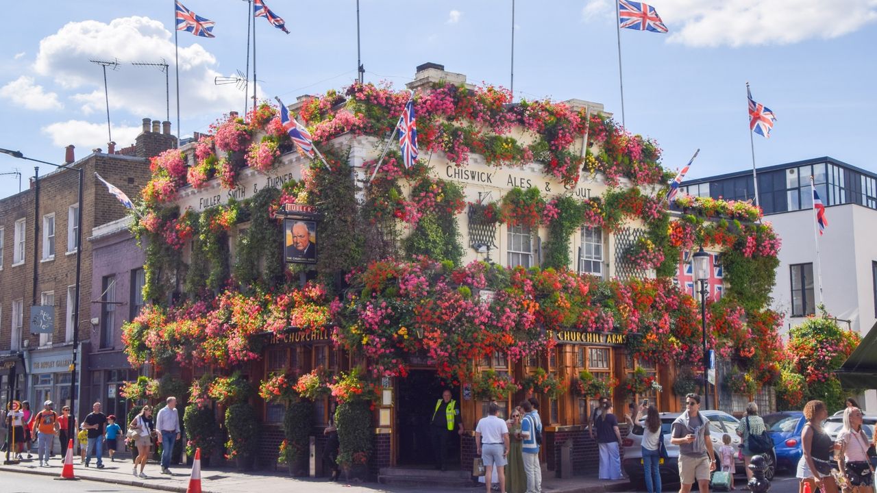 The Churchchill Arms Pub London