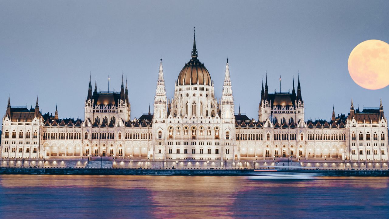 Parlamentsgeb&auml;ude in Budapest