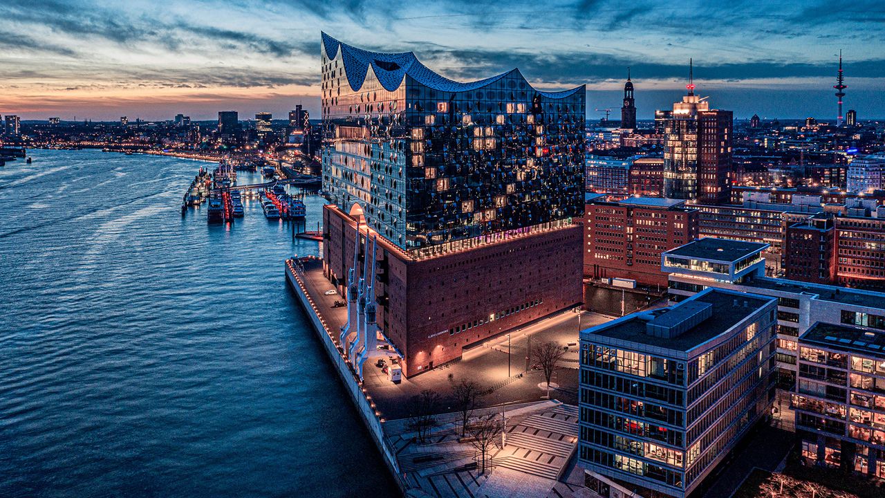 Lichterherz auf der Elbphilharmonie