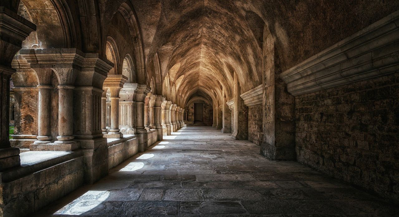 Klostergang (Symbolbild)