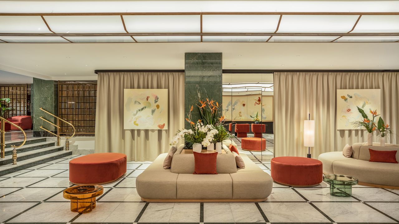 Lobby des Hotel Almanac X Alcron in Prag