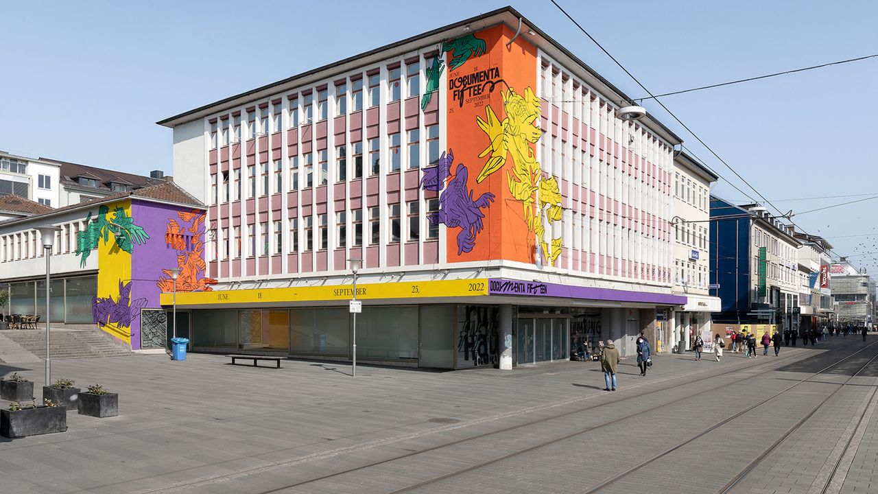 Documenta fifteen ruruHaus Kassel