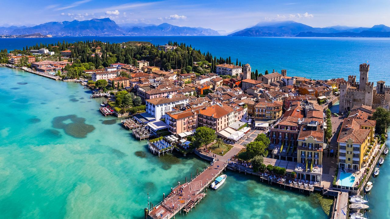Luftaufnahme von Sirmione, Gardasee