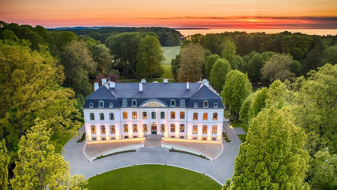 Das Schloss, Herzstück des Resort Weissenhaus