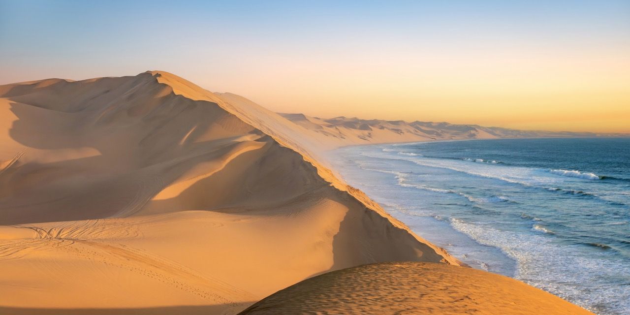 Nam_Namib-Naukluft_shutterstock_2548984511