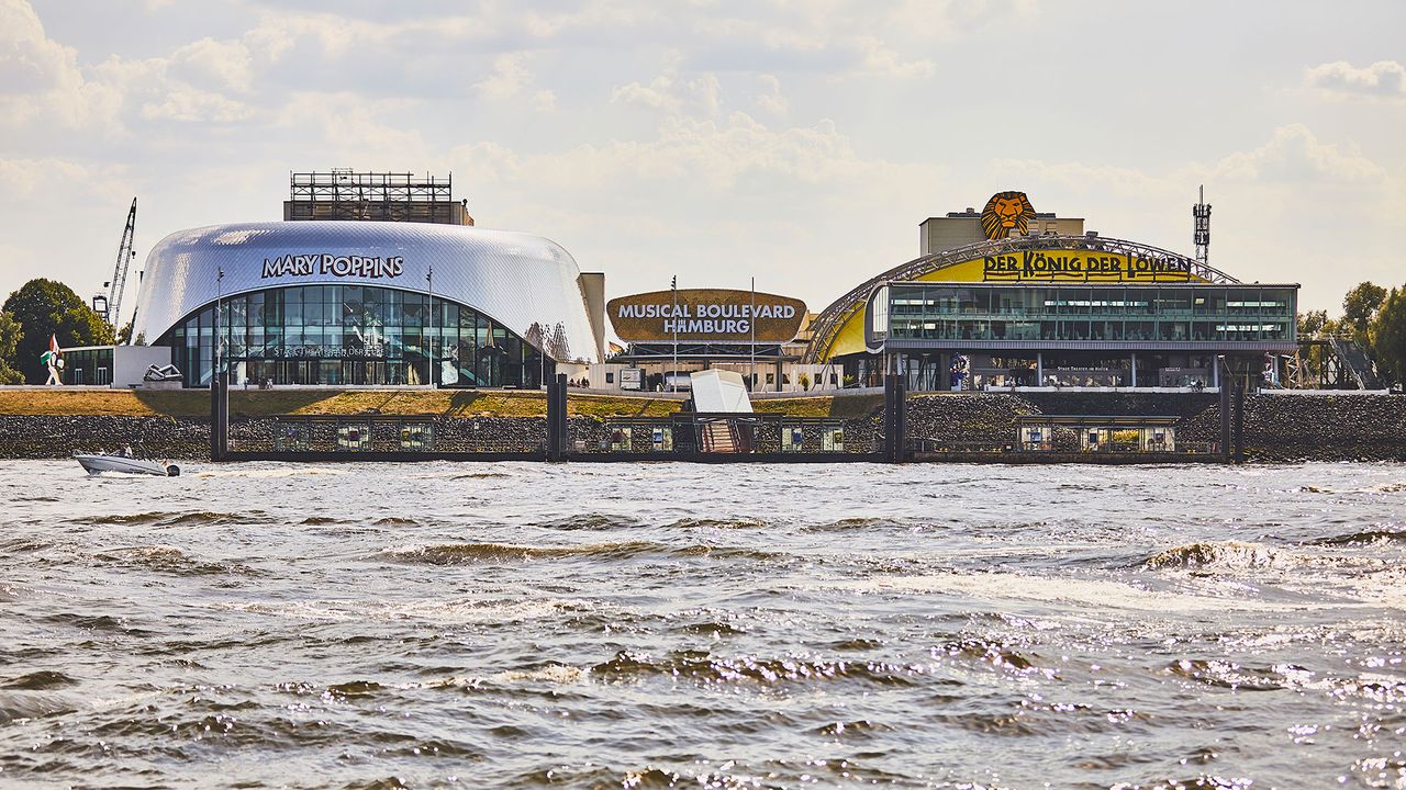 Musicalboulevard Hamburg, König der Löwen und Mary Poppins