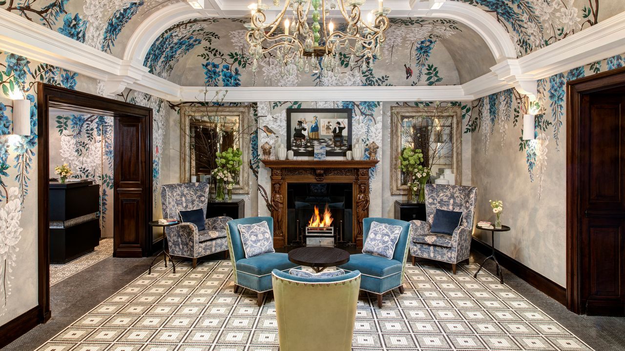 Front Hall im Brown's Hotel, London