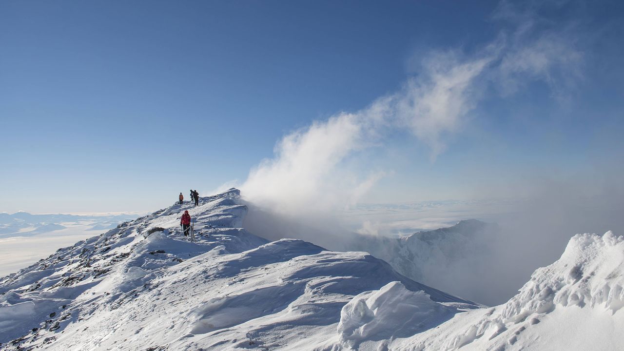 Forschende auf dem Vulkan Mount Erebus in der Antarktis