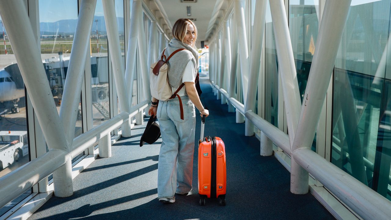 Gepäck auf Reisen, Gangway zum Flugzeug