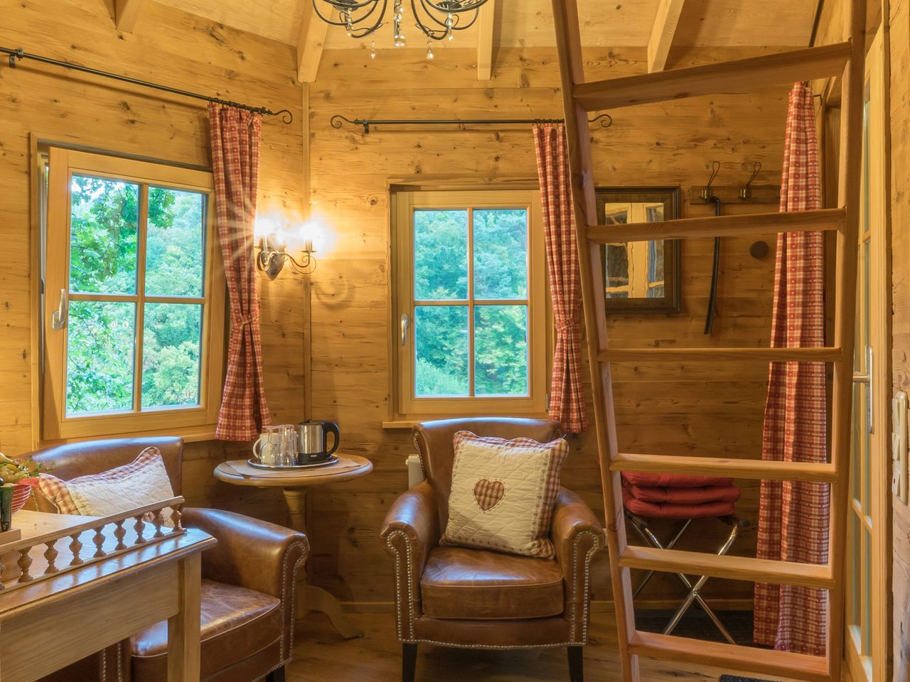 Baumhaushotel Seemühle, Inneneinrichtung