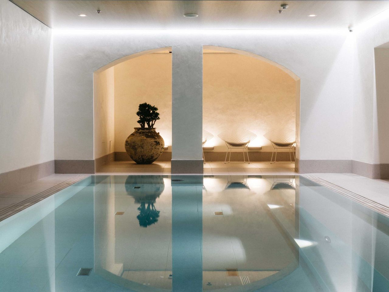 Hotel St. George, Pool