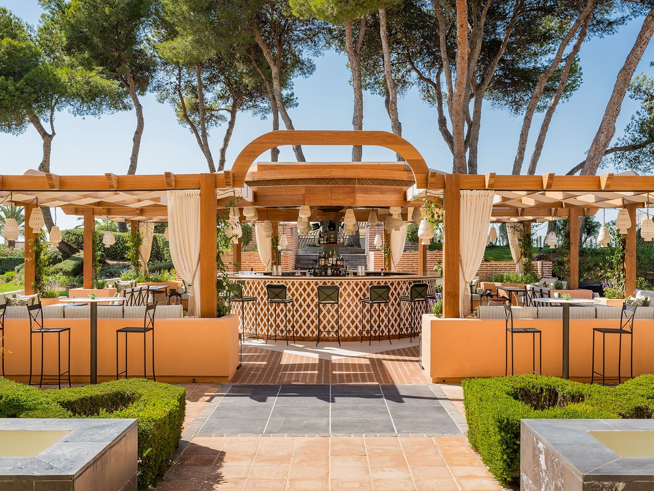 Garden Bar im Gran Marbella Resort & Beach Club