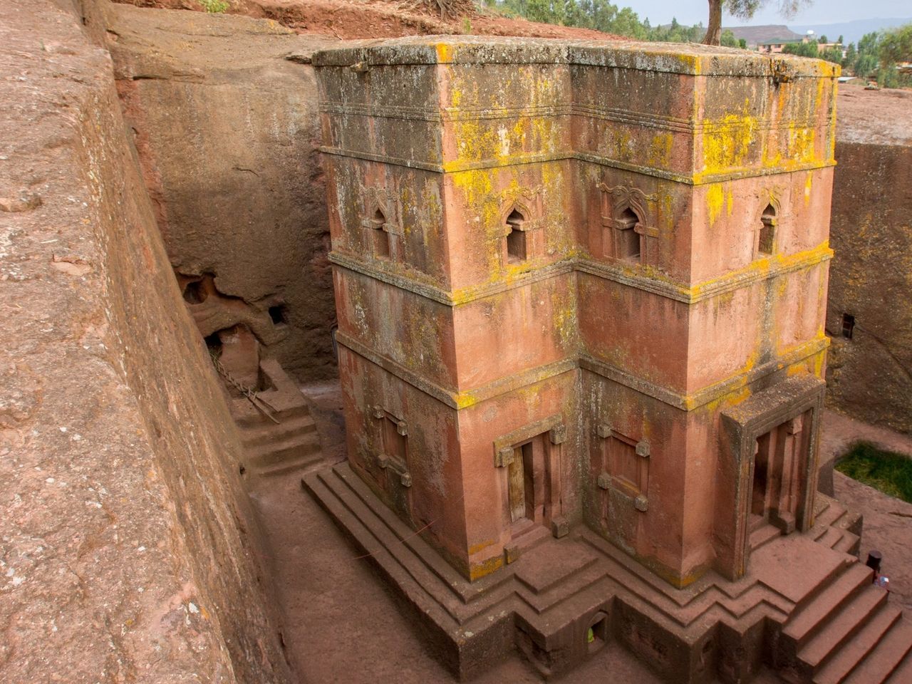 Eine von elf Felsenkirchen in Lalibela