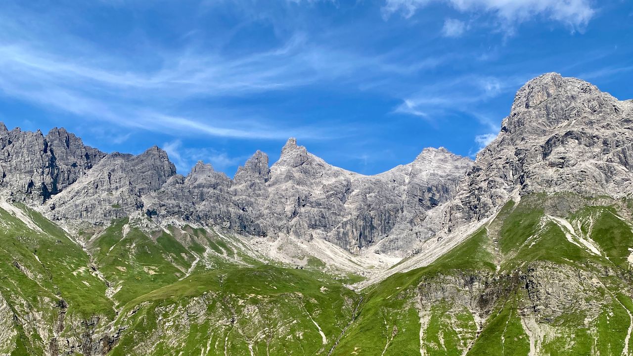 Ausblick auf Krottenspitzengrat von der Kemptner H&uuml;tte aus
