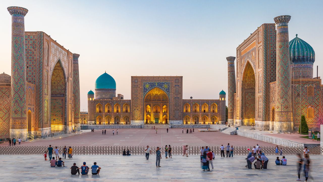 Der Registan-Platz in Samarkand gehört zu den schönsten Orten Zentralasiens. Registan-Platz in Samarkand, Usbekistan