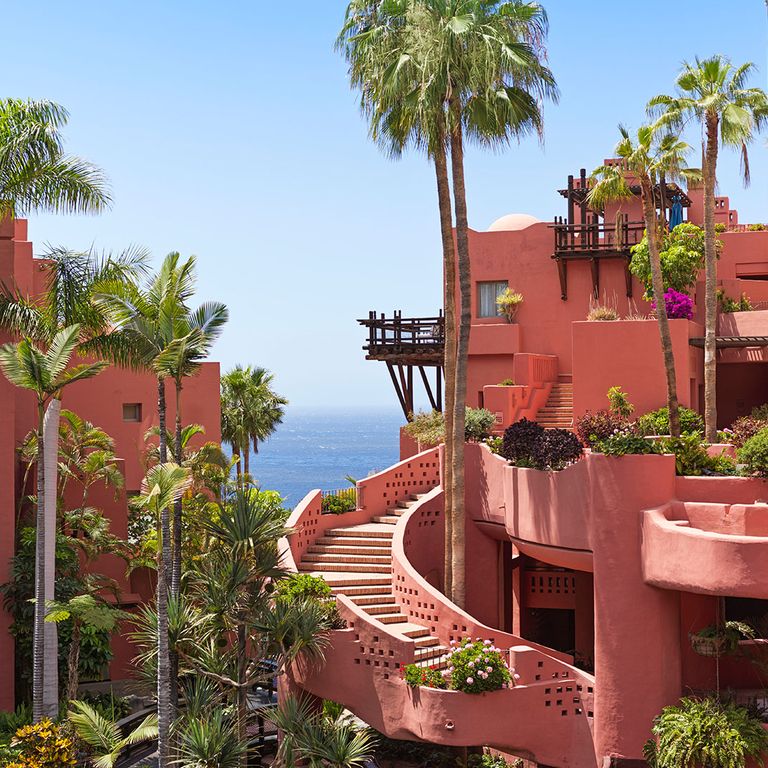 Ein Traum in Rosa: das Ritz-Carlton auf Teneriffa The Ritz-Carlton Tenerife, Abama, von außen