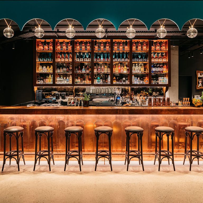 Bar im Hotel namens Ruby Hanna Hotel & Bar